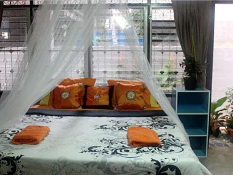 Kikie'S House Hostel เชียงใหม่ ภายนอก รูปภาพ